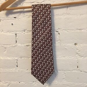 Christian Dior vtg silk necktie red oblique print